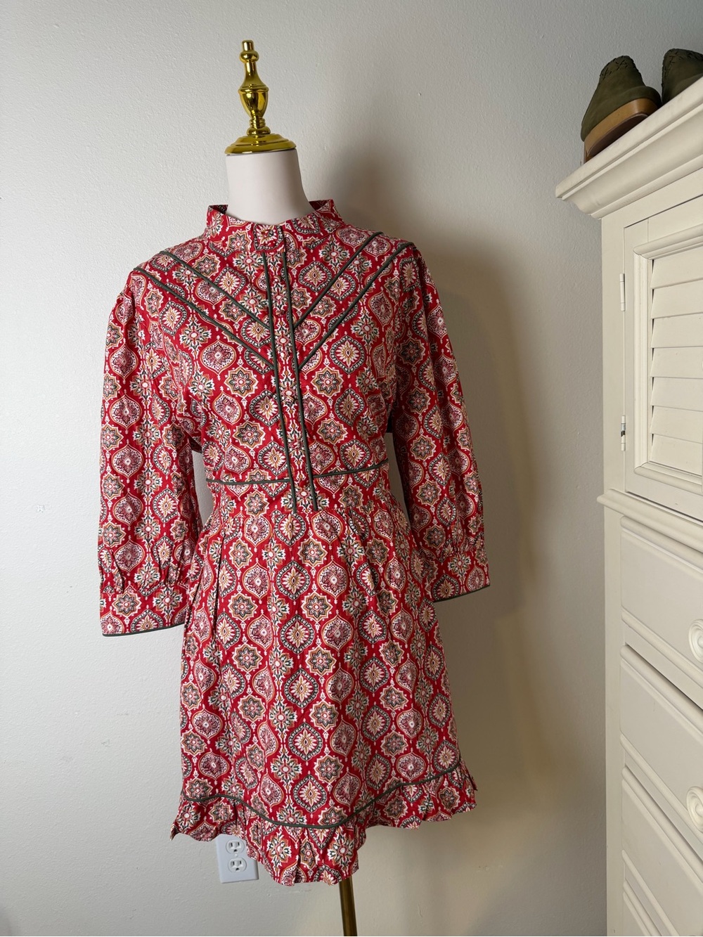 Red Patterned Long-Sleeve A‑Line Dress with High Neck